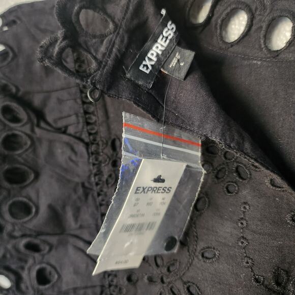 Express Cottage Core Eyelet Mock Neck Top - Picture 5 of 8